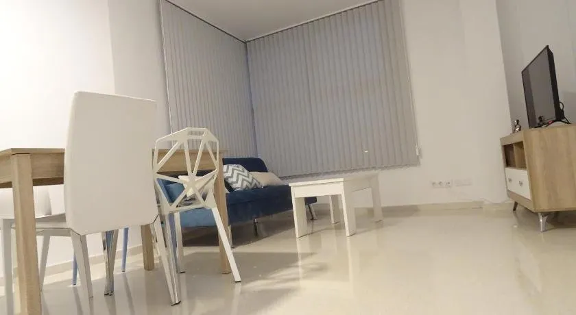Apartamento Plaza San benito 4 - Image 1