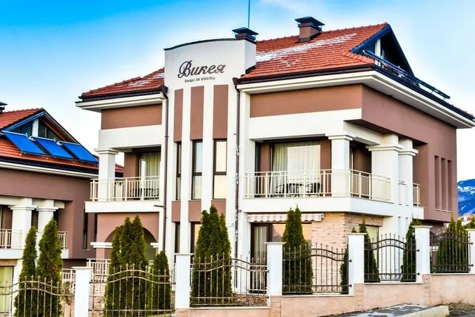 Vikeya Guest House - Image 1