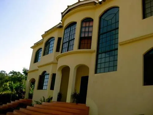 Casa Lindo - Image 1