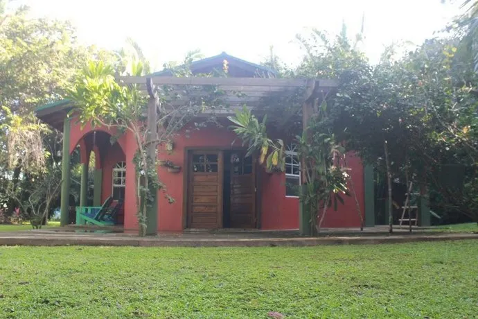 Inn The Bush Eco-Jungle Lodge - Image 1