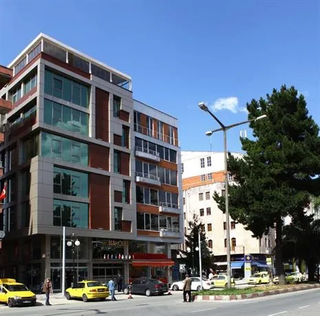 Ela Hotel - Image 1