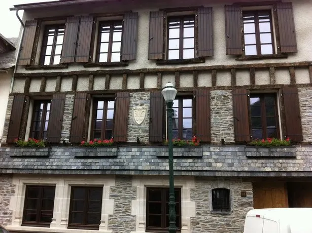 Chez Toufou Au Chant Des Marmites - Image 1