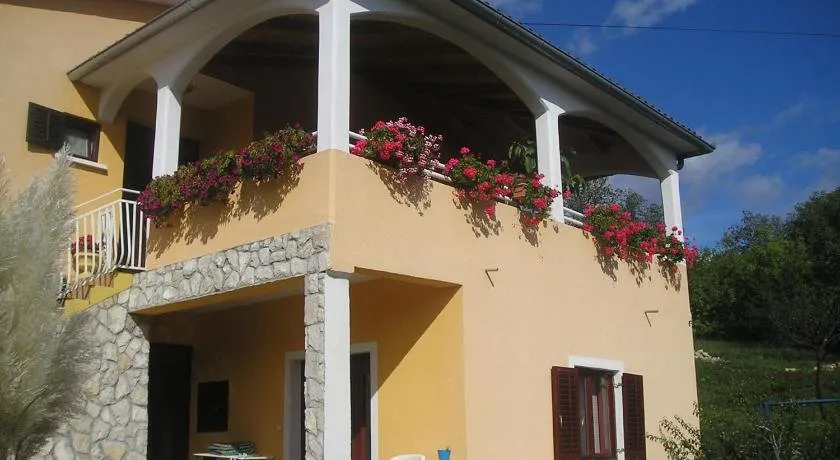 Apartment Suzy - Image 1