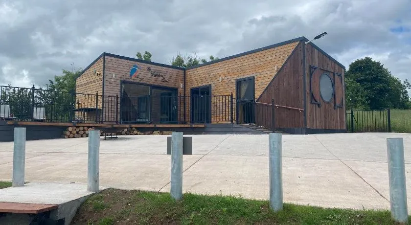 Gorestown Glamping Chalets - Image 1