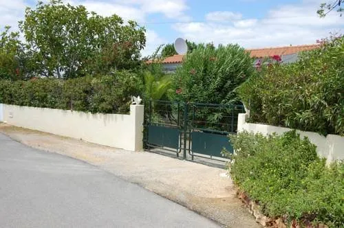 Joia House - Image 1