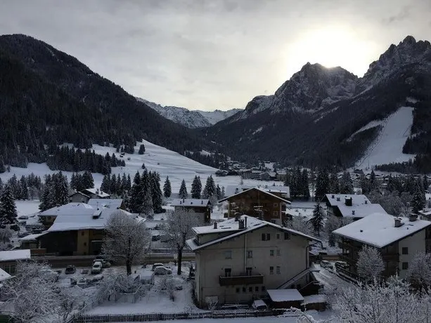 Ciasa Sot Croze - Image 1