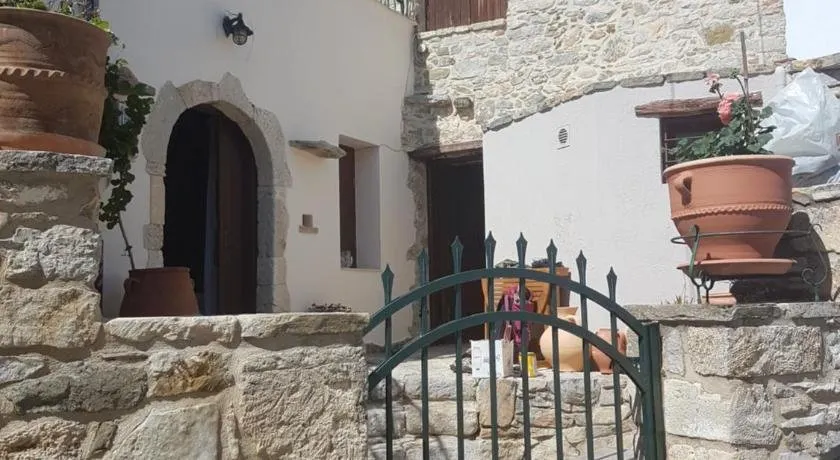 Jean's Cretan Cottage - Image 1