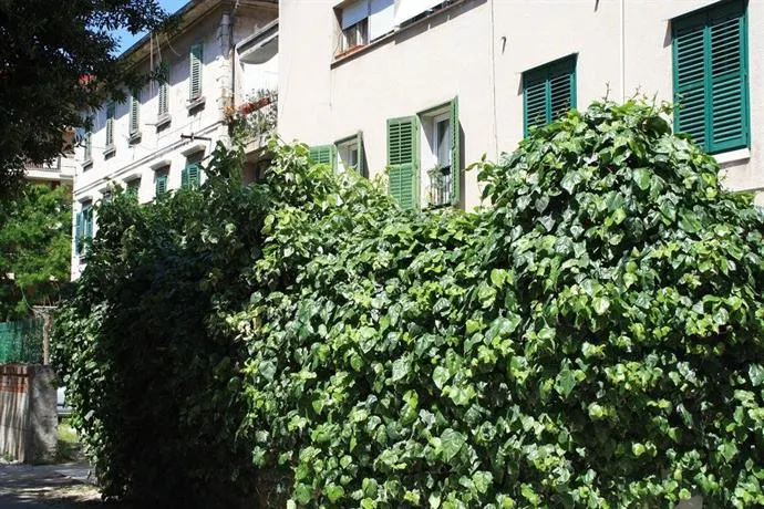 Split Rooms - Image 1