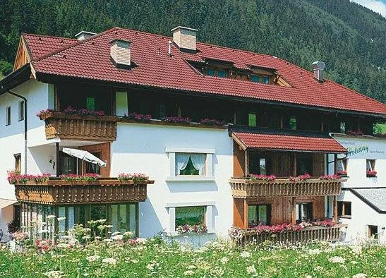 Holiday Residenz - Image 1
