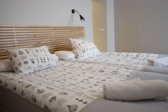 Apartamentos Plaza Mayor - Image 1
