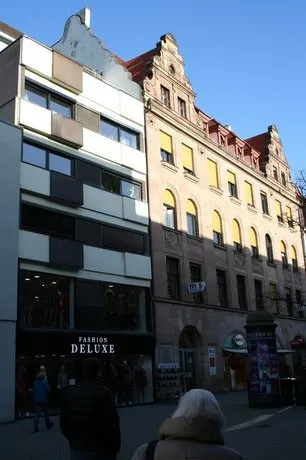 Central Apartment Nurnberg - Image 1