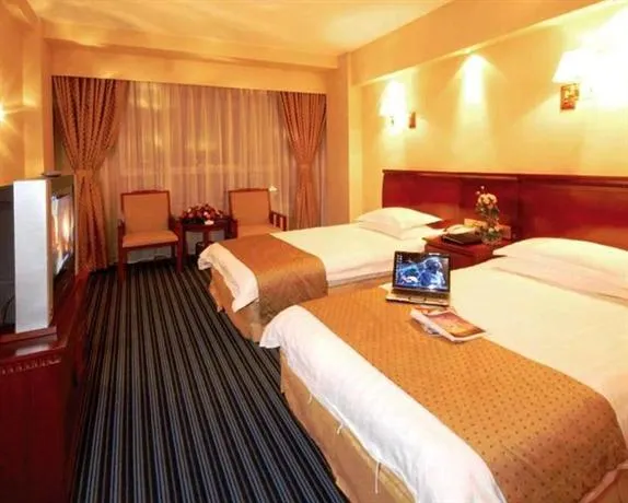 Central Capital Hotel - Image 1