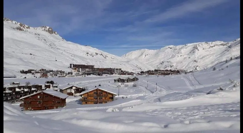 Chalet Le Grand Cap - Image 1