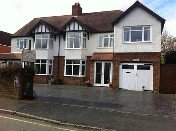 Charnwood Guesthouse - Image 1