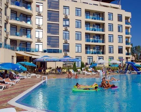 Boutique Suites Rainbow 4 - Image 1