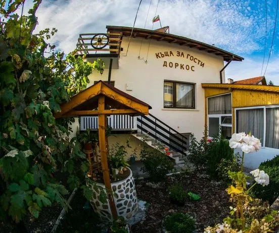 Guest House Dorkos - Image 1