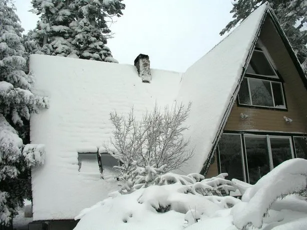 Kokanee Lodge - Image 1