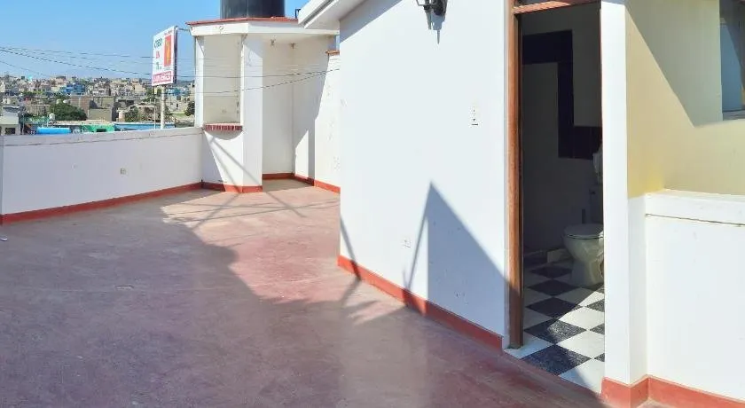 Hospedaje La Casa Blanca - Image 1