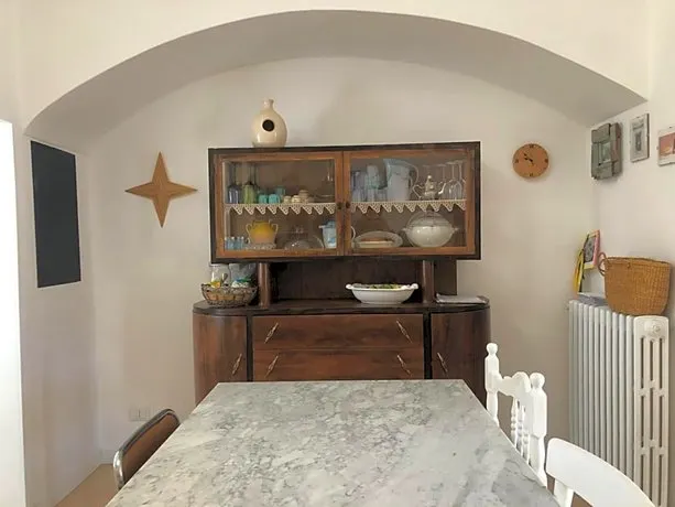 Aquilino Bed & Breakfast - Image 1