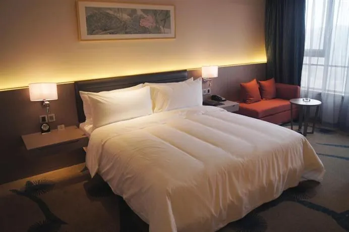 Chongqing Yiyue Selected Hotel (Hechuan Baolong Plaza Branch) - Image 1