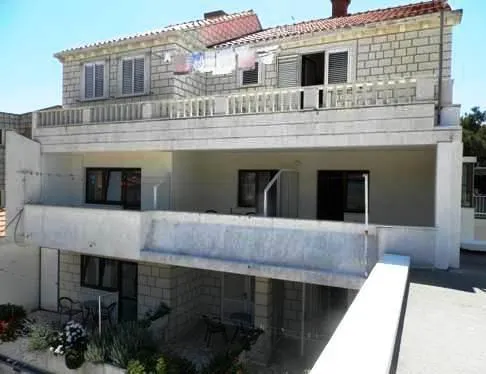 Apartments Raguž - Image 1