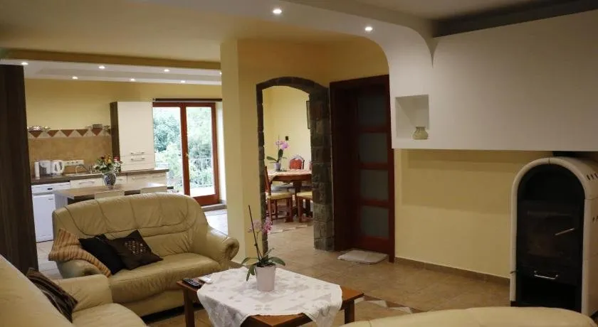 Flower Home - Image 1
