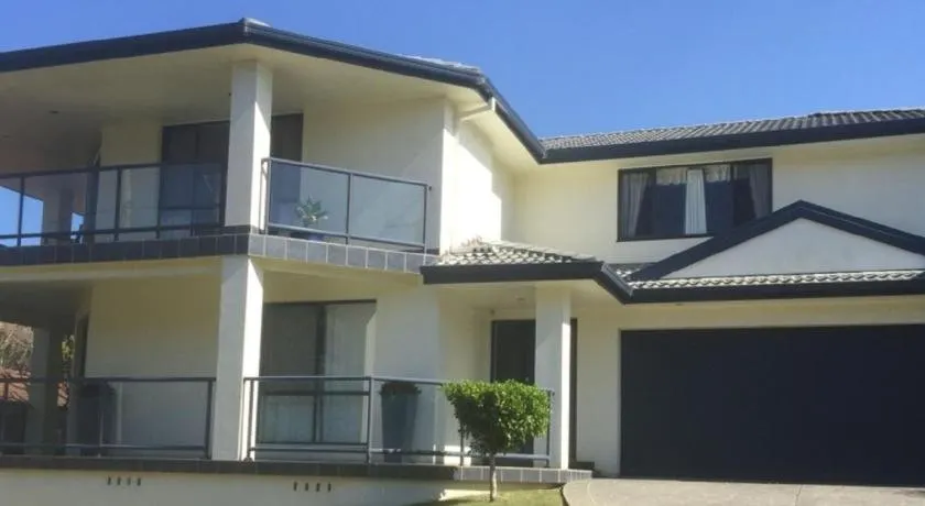 Orana Beach holiday home at Boat habour - Image 1