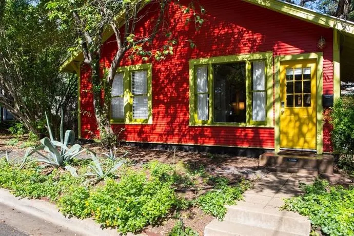 Red House - Image 1