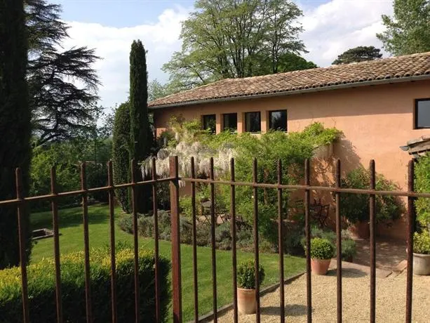 La Garenne - Image 1
