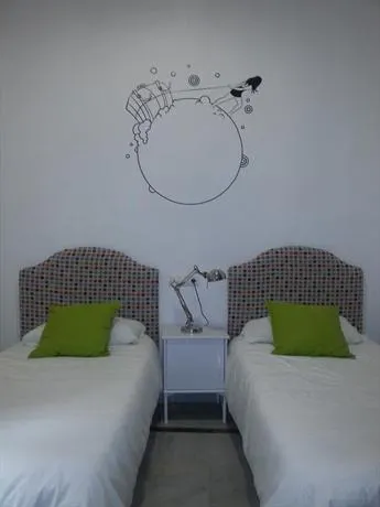 Babel Hostel Sevilla - Image 1