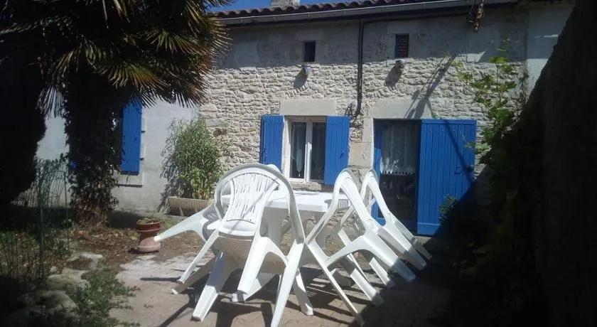 La maison bleue - Image 1