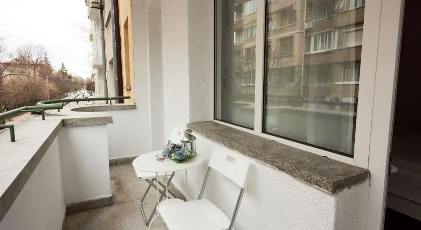 Brand new Lozenets APT - Image 1