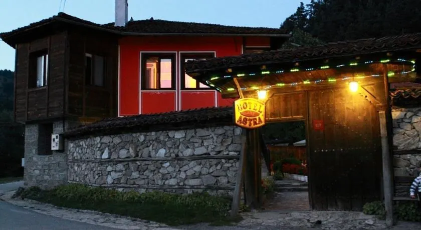 Guest House Astra - Image 1