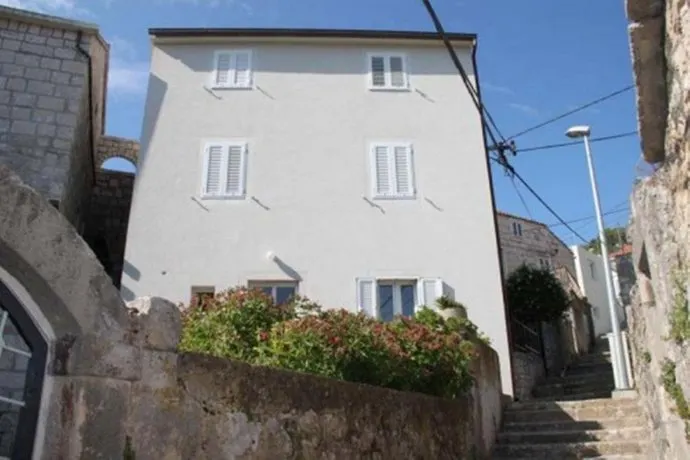 Apartments Ira - Image 1