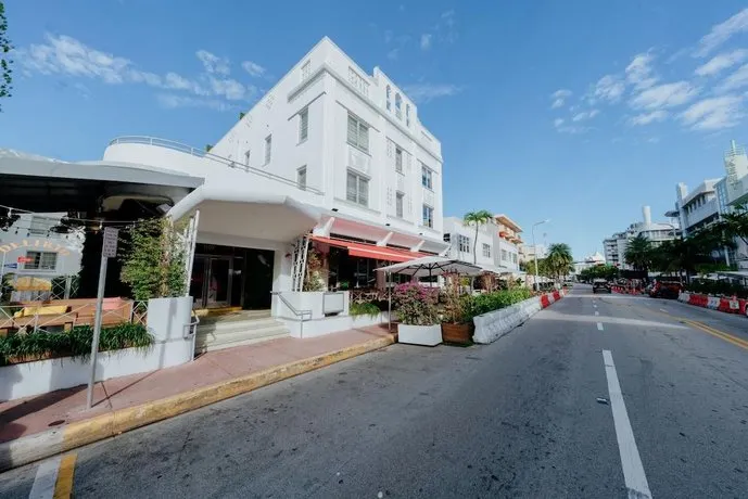 Stiles Hotel - Image 1
