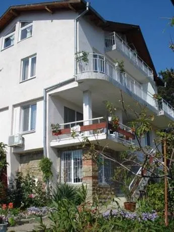 Villa Rai - Image 1