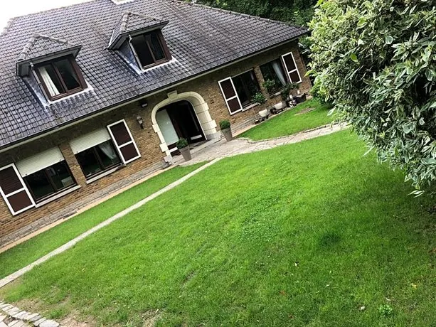 Chambres Cosy Dans Villa Wavre - Image 1