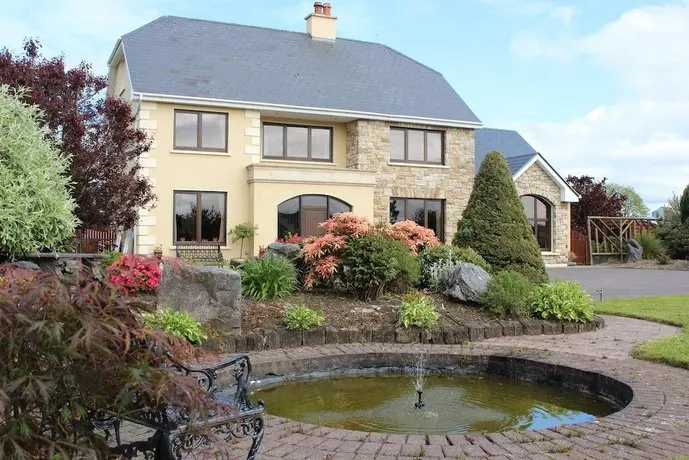 Dunross House B&B - Image 1