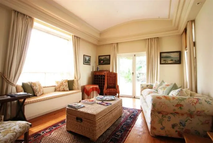 Cape Town Lake House B&B - Image 1