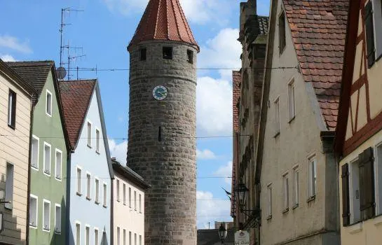 Haus Post - Image 1