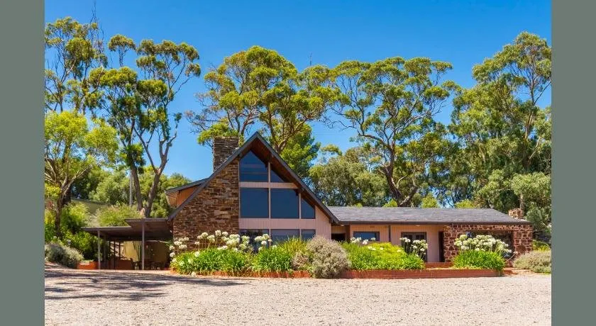 Chapel Hill Winery Guest House - Image 1