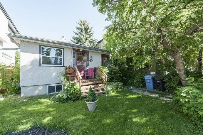 RiverwalkHouse - Image 1