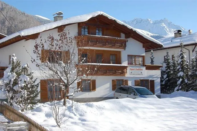 1A-Apart Padöller - Image 1