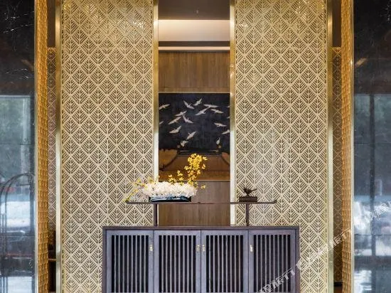Pavilion Conference Center Hotel (Puyang Ginza Mall) - Image 1