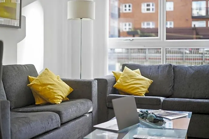 Onyx Broad Street Brindley Place Large Spacious Apartment - Image 1