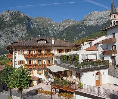 Hotel Opinione - Image 1