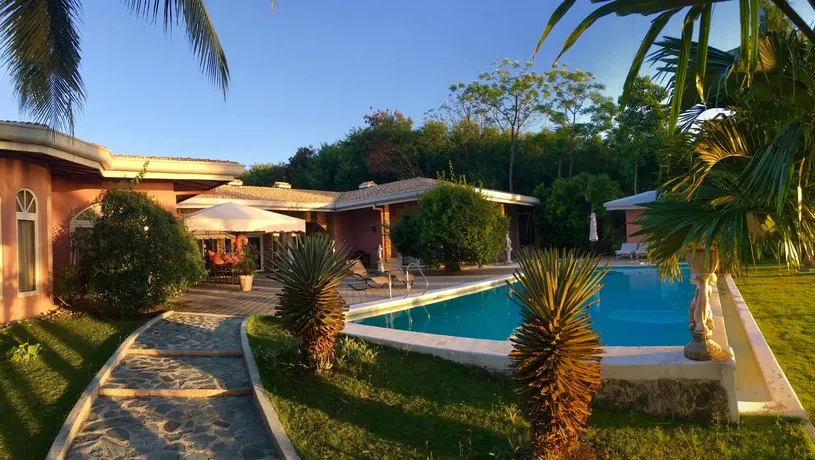 Villa Rosa Cebu - Image 1