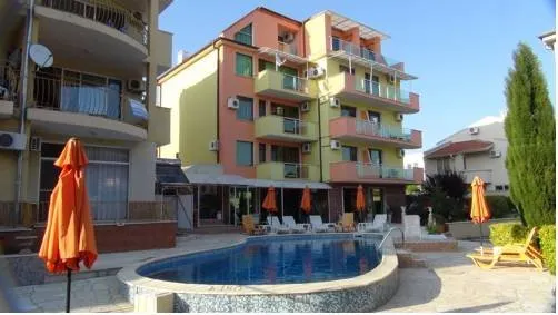 Ralitsa Vlas Apartments - Image 1