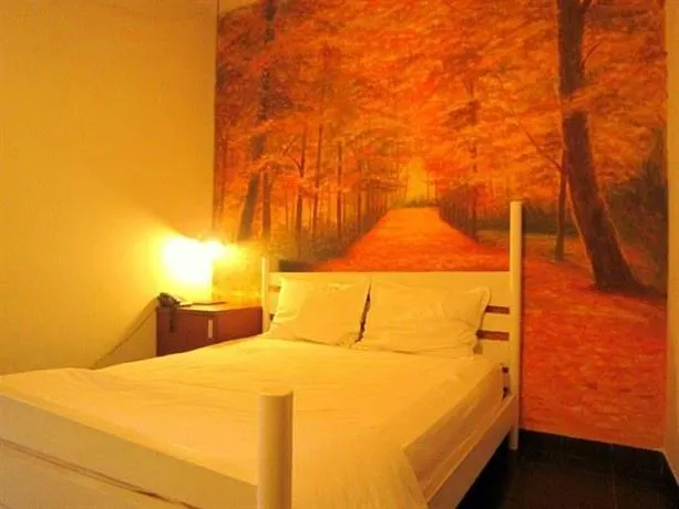 Nguyen Ky Hotel - Image 1