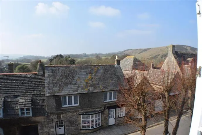 Olivers - Image 1